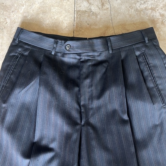 Corneliani men’s suit Italian made perfect condition. Black pin stripe - Picture 14 of 16